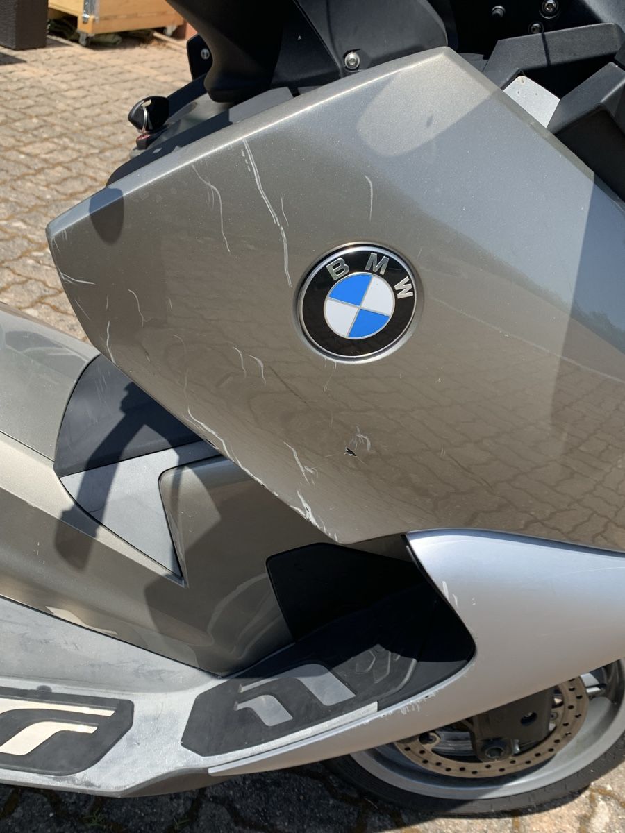 BMW Scooter: Roller BMW C 650 GT silber mit Topcase – Usato da Derendingen venduto da divided_10 4