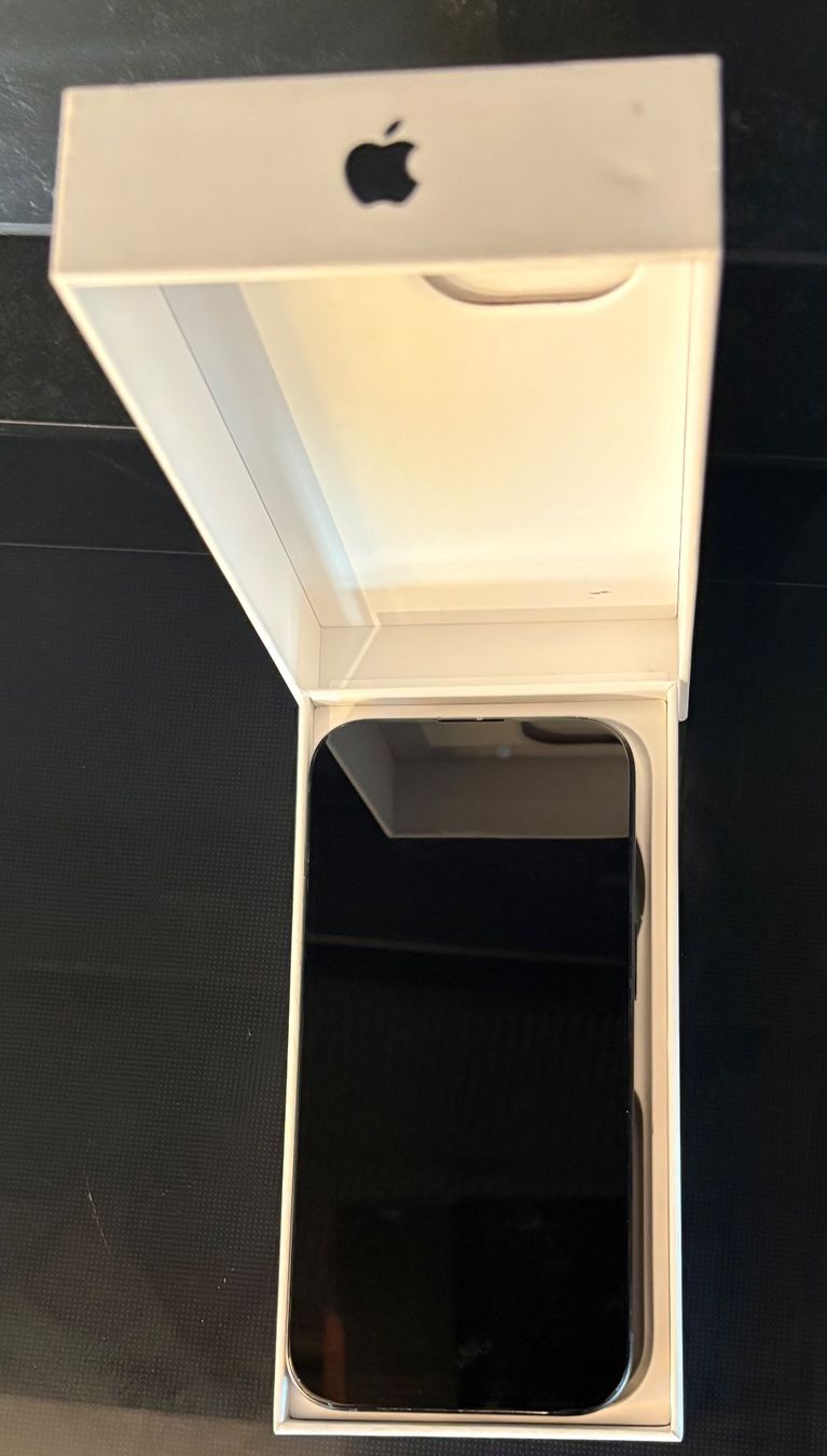 Apple Portables: iPhone 15 - 256 Gb – D'occasion à Vessy par ongaros