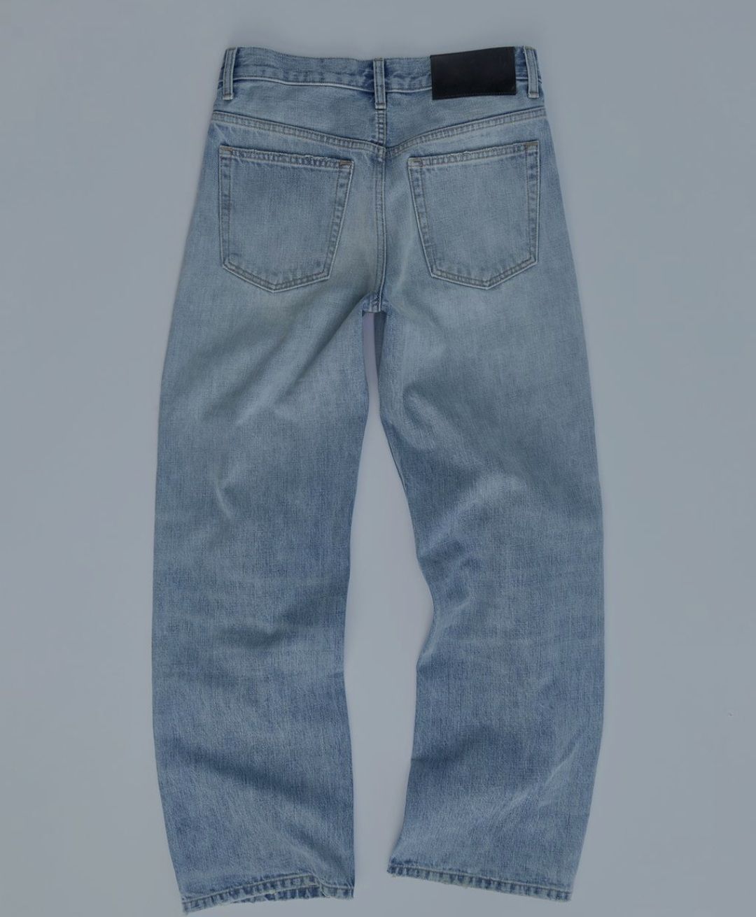 Zara Jeans: Mid waist loose straight Jeans – Usato da Interlaken venduto da NataliiaS 2