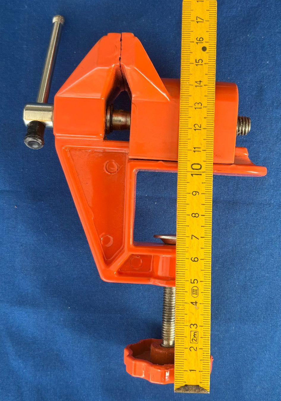 Tous les outils: TISCHSCHRAUBSTOCK ORANGE – D'occasion à Ostermundigen par Heavenmaus75 6