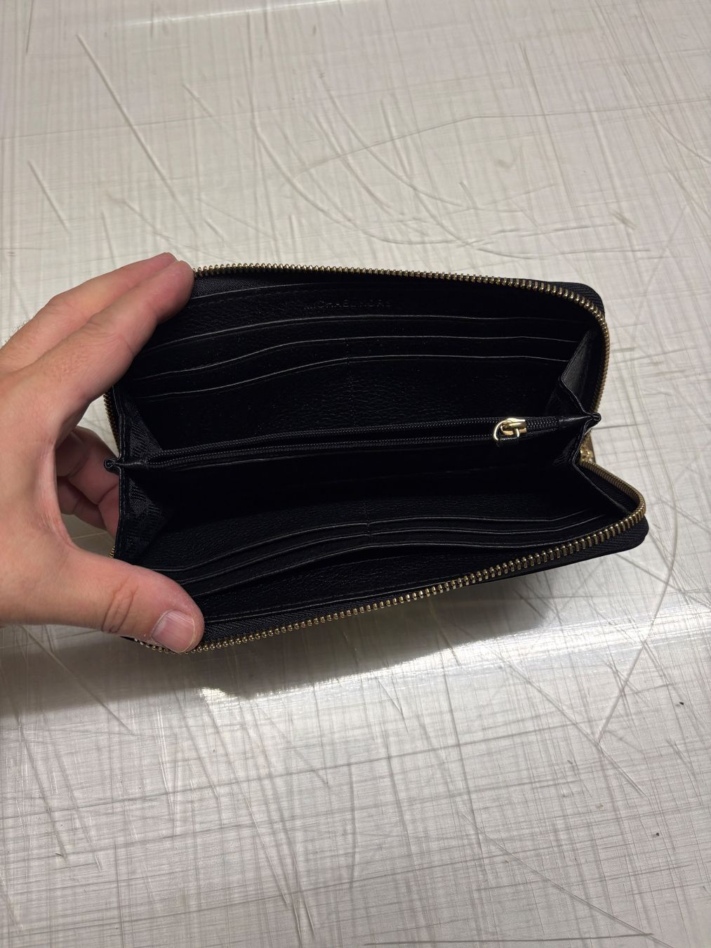 Michael Kors Portamonete: Portefeuille Michael Kors – Usato da Carouge GE venduto da jool 1
