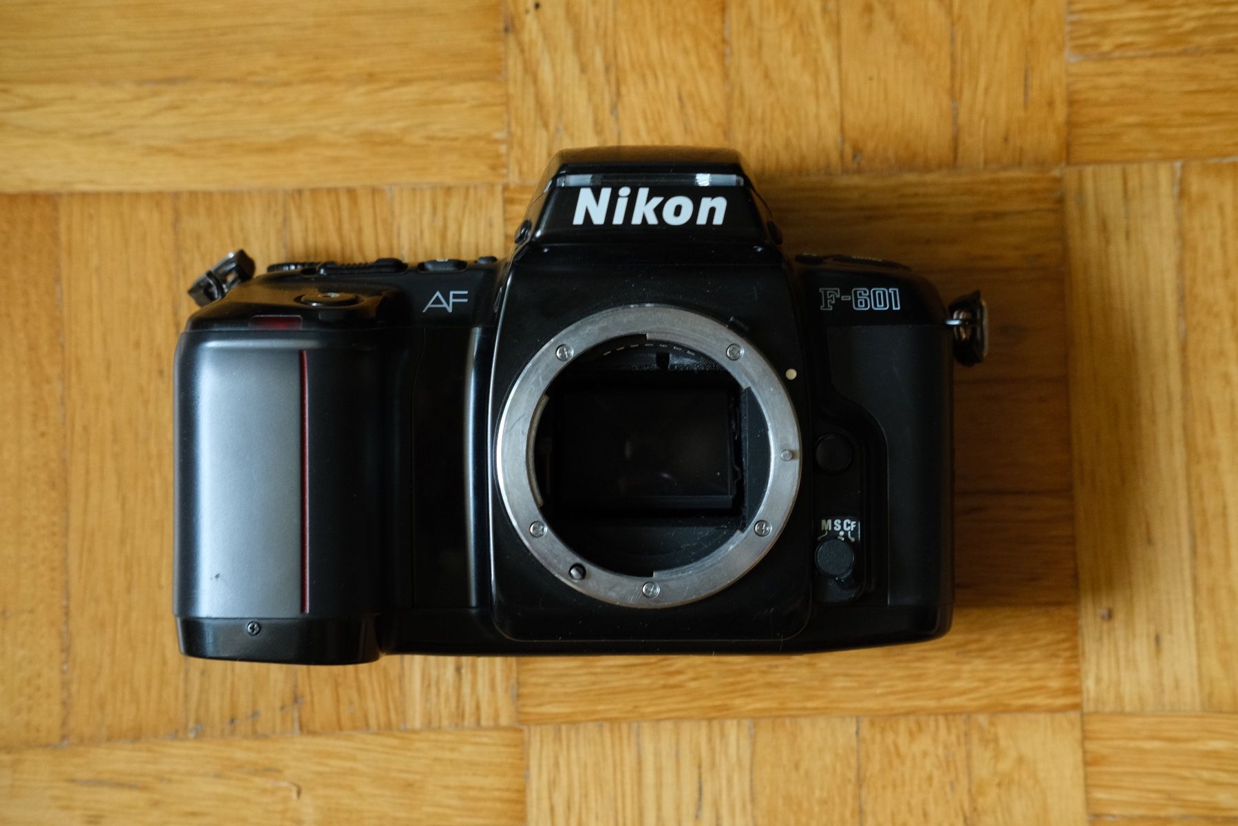 Nikon Kamera: Nikon F-601 – Gebraucht aus Massagno von mir_7p7t