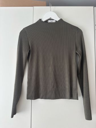 Damen Pullover MNG Rippstrick Khaki Grösse S neuwertig