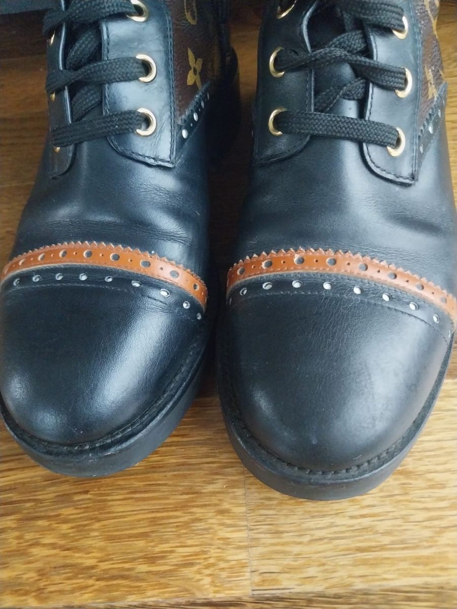 Louis Vuitton Damenschuhe: Louis Vuitton Stiefel Grösse 37 - Ranger Boots – Gebraucht aus Wangen SZ von Salim10 8