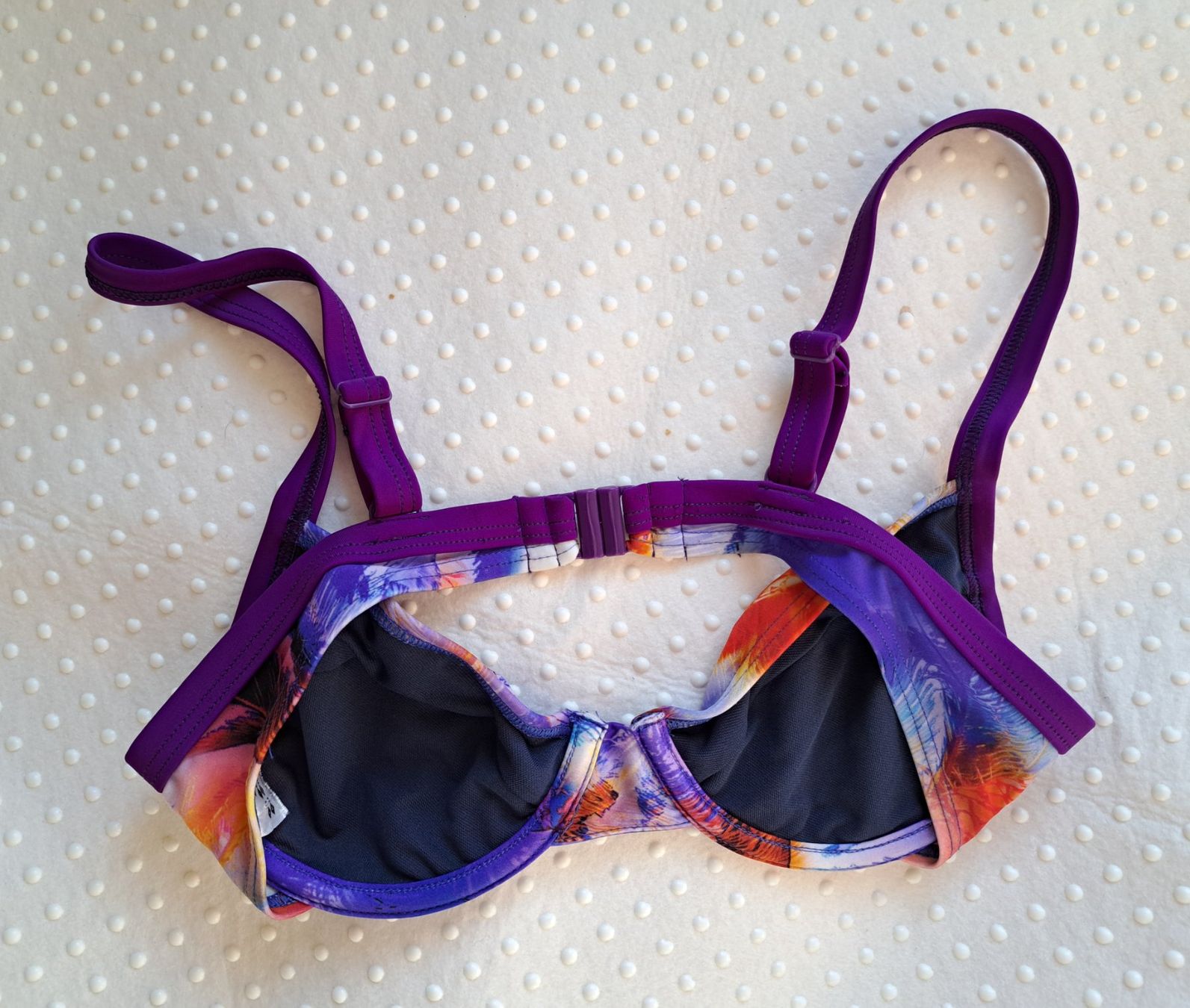 Arena Badekleider & Bikinis: Neu! Arena Bikini Oberteil, Grösse 36 – Neu und originalverpackt aus Gysenstein von joshuas81 1