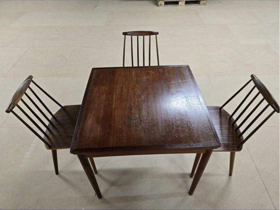 Tavoli: Table Danoise  Mid Century – Usato da Meyrin venduto da cri_r2d9