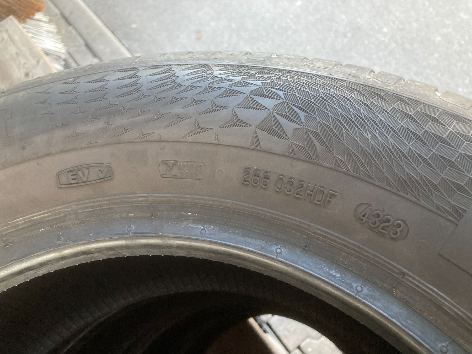 Pirelli Pneus & Kompletträder: 195/65R15 Sommerpneu Continental – Gebraucht aus Cham von WB2223 4