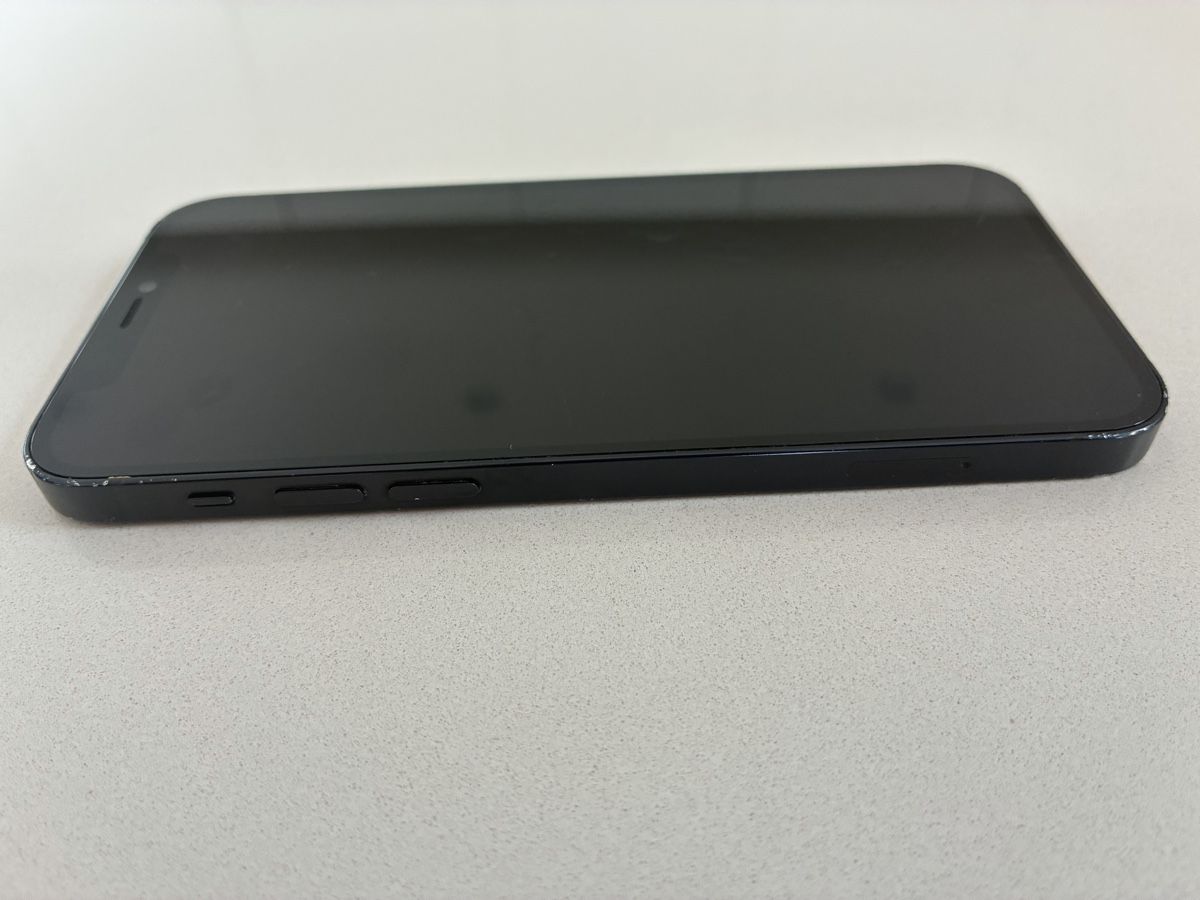 Apple Handys / Smartphones: iPhone 12 64GB black – Gebraucht aus Niederweningen von Crocodileandy 2