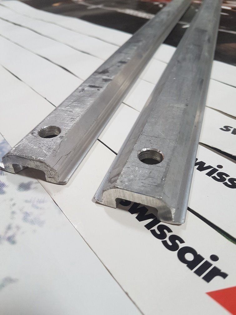 Wandhalterungen: Flugzeug - Schiene Aluminium – Gebraucht aus Glattfelden von hbct 1