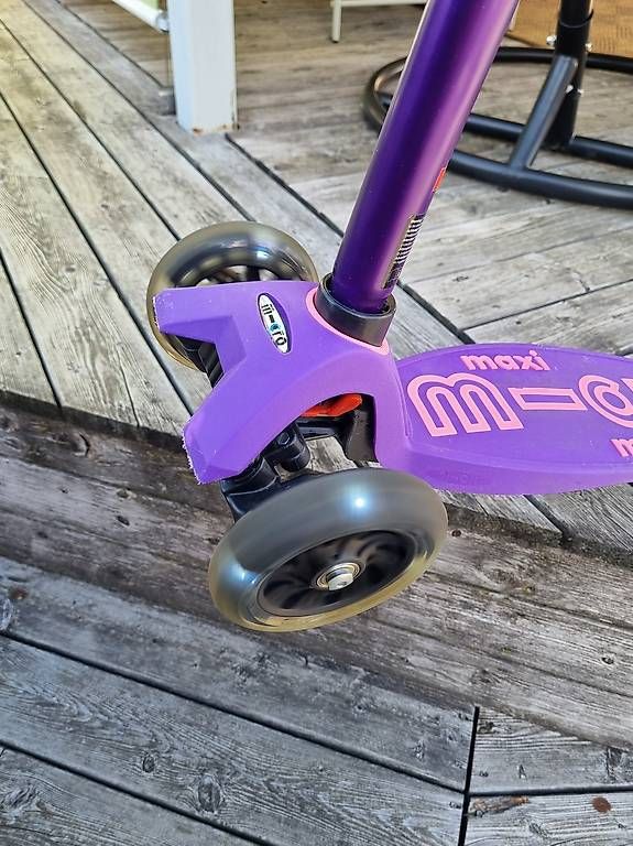 Micro Kickboard: Kinder Kickboard von Micro Maxi mit LED – Usato da Münchwilen venduto da dila77 2