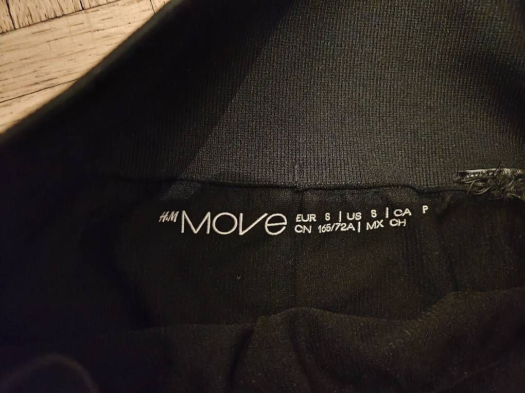 Pantaloni: H&M Move Sports Hotpants – Usato da Zürich venduto da ste_hv76 1