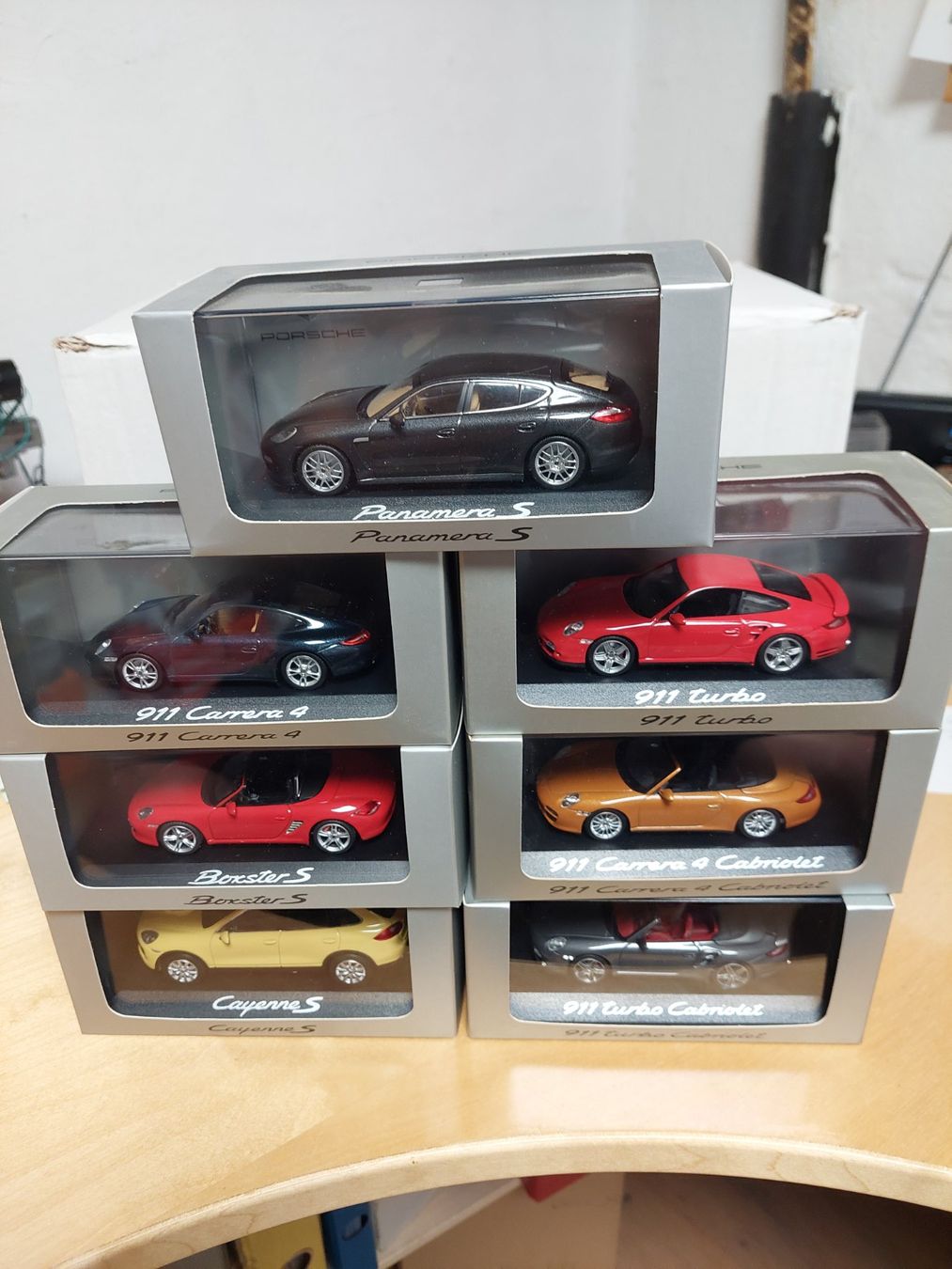 Porsche Modellini d'auto: Porsche Modellauto Sammlung – Nuovo e nell'imballaggio originale da vogelsang ag venduto da ConcordeZH1