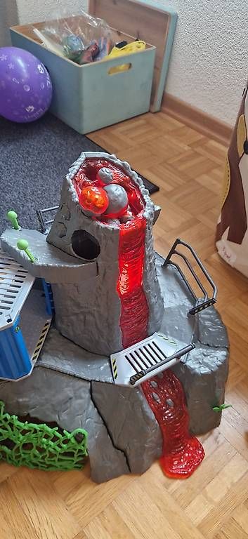 Giocattoli: Dino Vulkan Schleich – Usato da Zürich venduto da daniel.hess82 2