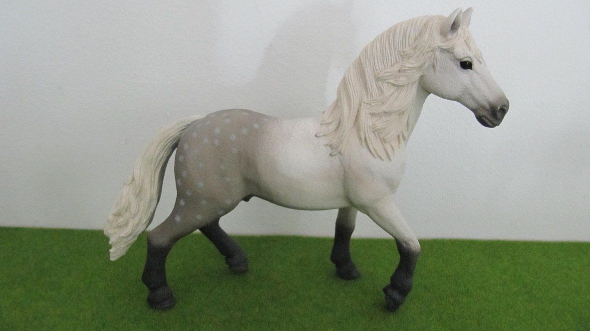 Schleich Giocattoli: Schleich Pferde Set + Pferdedecken – Usato da Brunnen venduto da Kiwiland1 6