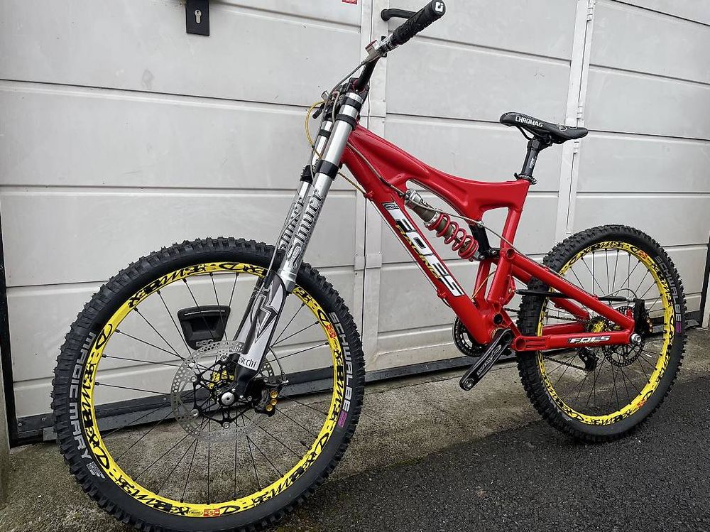 Foes Fly DH (D'occasion) à Penthalaz pour CHF 2900 – retrait