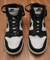 Nike Schuhe Schwarz - Weiss Sneaker Grösse: 43
