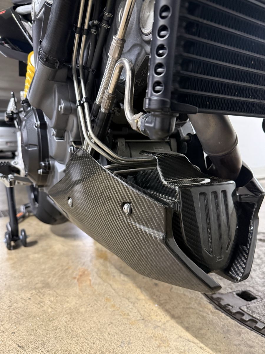 Aprilia Strada: Aprilia Dorsoduro 1200 Carbon – Usato da Effretikon venduto da fra_z2kg 5
