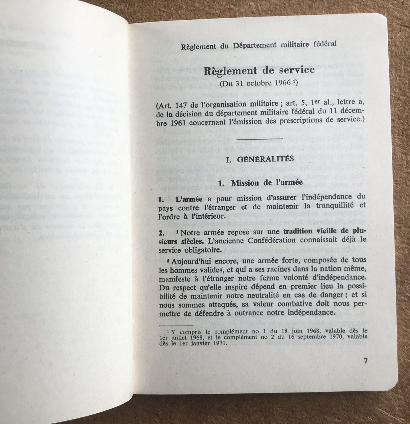 Schweizer Armee Armi bianche: ARMÈE SUISSE RÈGLEMENT DE SERVICE 1972 – Usato da Ostermundigen venduto da wini63 2
