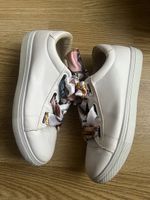 Weisse Sommer-Sneakers mit Seidenband, Gr. 39