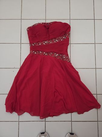 Cocktailkleid Grösse XS