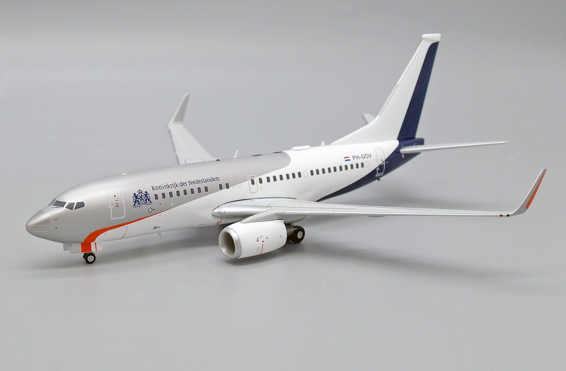Boeing Kit di modellismo & Modellini statici: B737-700 NETHERLANDS GOVERNMENT – Nuovo e nell'imballaggio originale da Morges venduto da iljamuromez 2