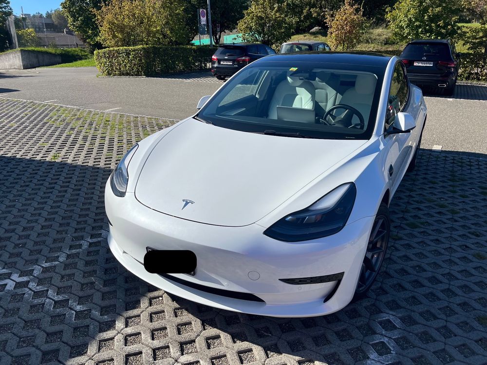 Luxus Tesla Gebraucht Kaufen Fotos