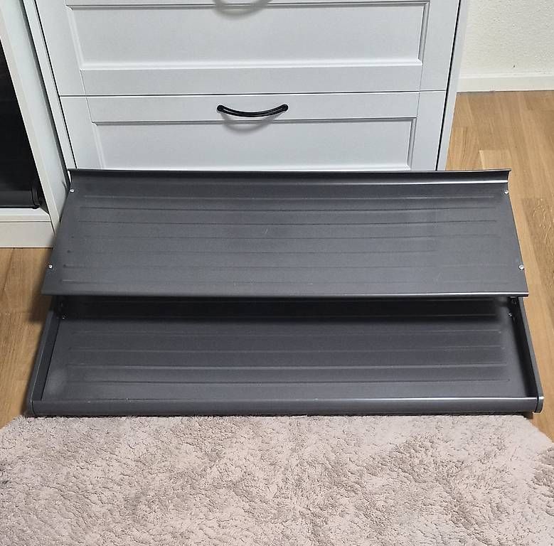 Guardaroba: Ikea Pax Schuhablage – Usato da Oberhasli venduto da far_zq8n