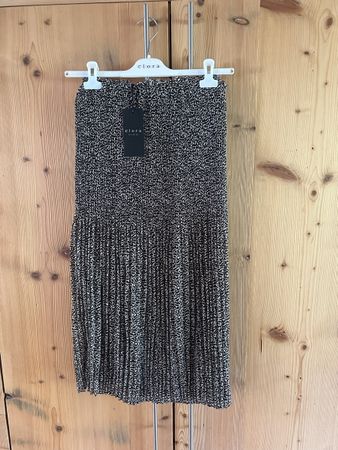 Jupe plissée Elora neuve avec étiquette taille L