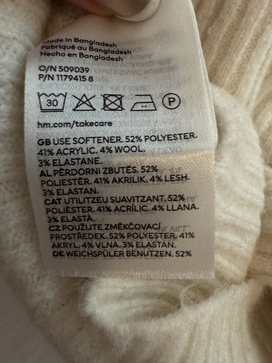 H&M Pulls & Sweat-shirts:  Pullover H&M Off-Shoulder Gr. XS – D'occasion à Aarau par beckywhite 2
