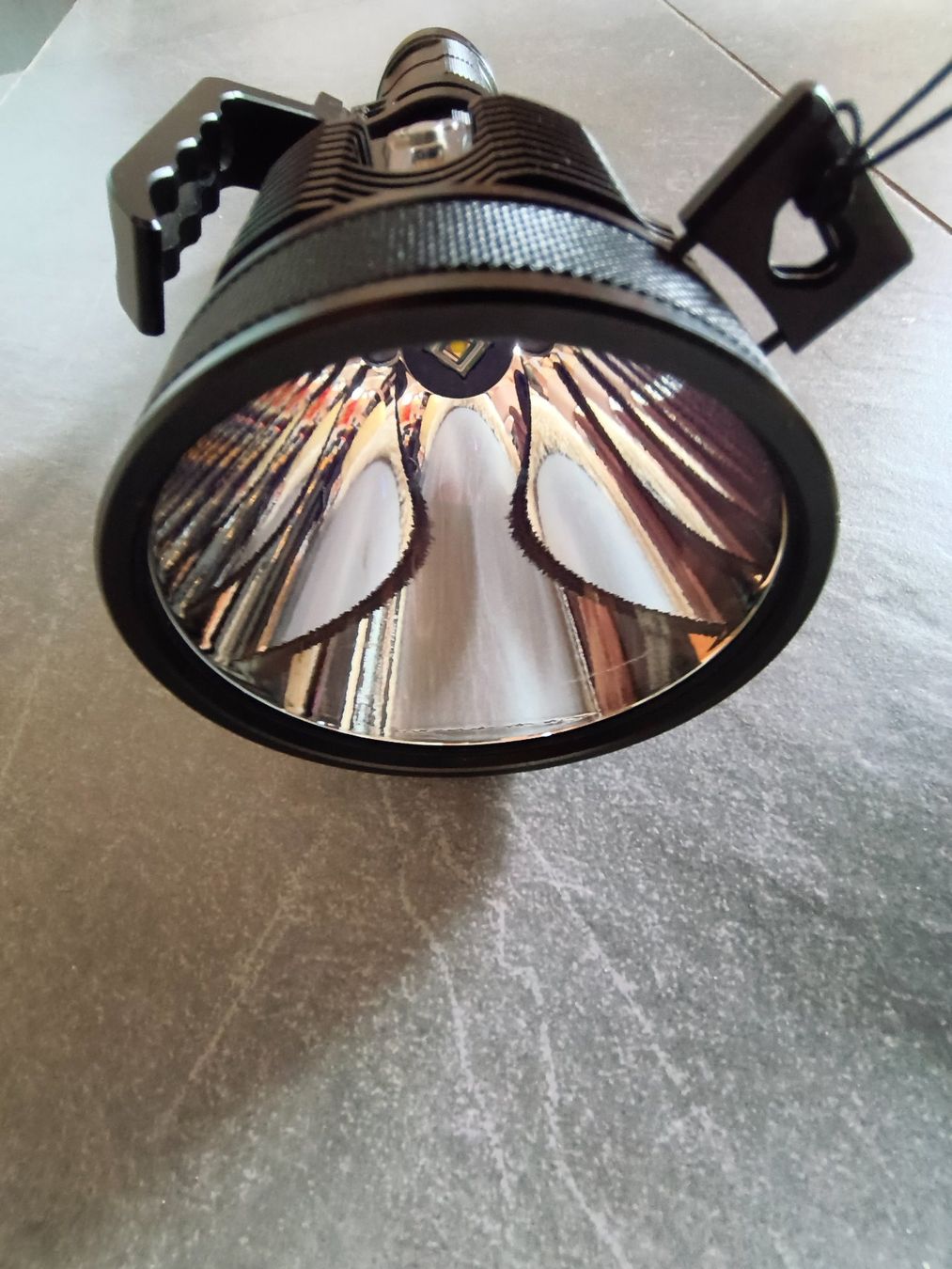 NiteCore Lampade: Taschenlampe TM 36 Nitecore – Usato da Degersheim venduto da Goldecka