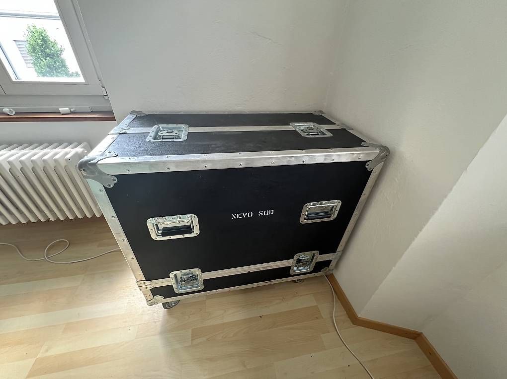 Altri accessori: XEVO SQD Flightcase mit Rollen – Usato da Seengen venduto da N5709