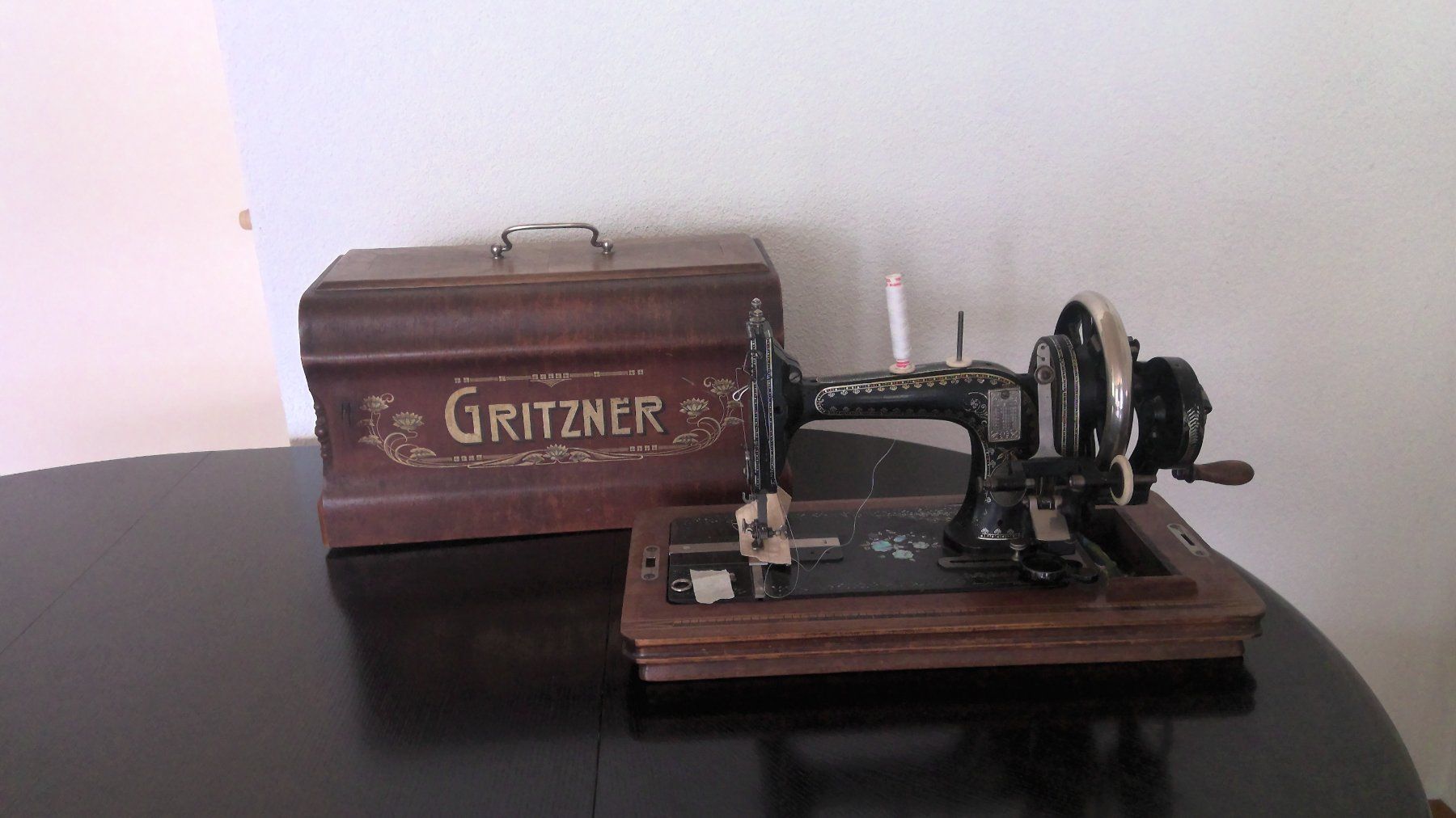 Macchine da cucire: Nähmaschine Vintage – Usato da Steffisburg venduto da Mira0001