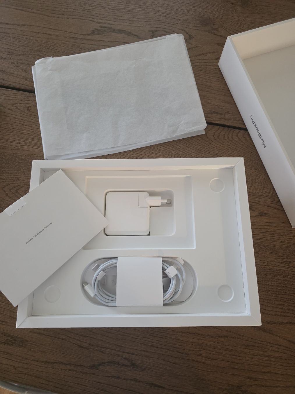 Apple Notebooks: MacBook Pro 14" (Puce M1 Pro) – Neu (gemäss Beschreibung) aus Genève von ever8 4
