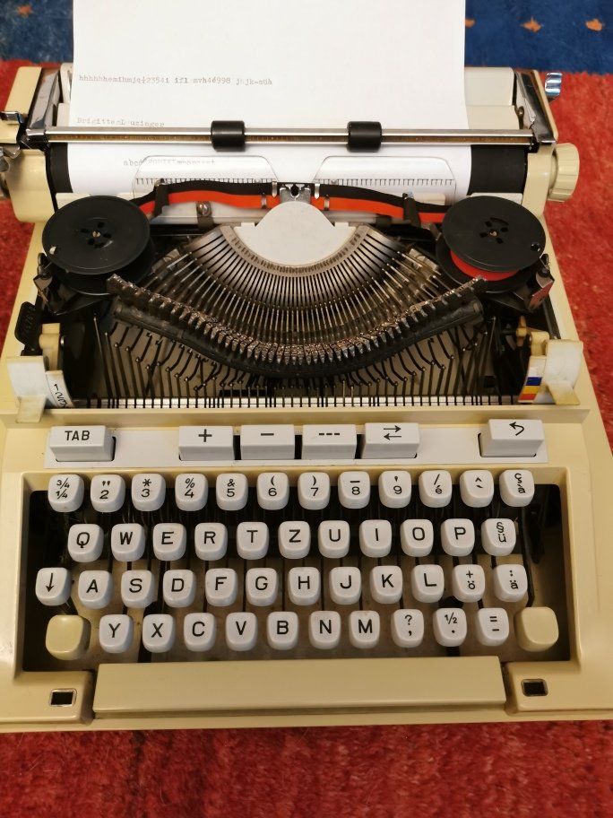Schreibmaschinen: Hermes 3000: Klassische Schreibmaschine – Gebraucht aus Dänikon ZH von Beldiwuffi 3