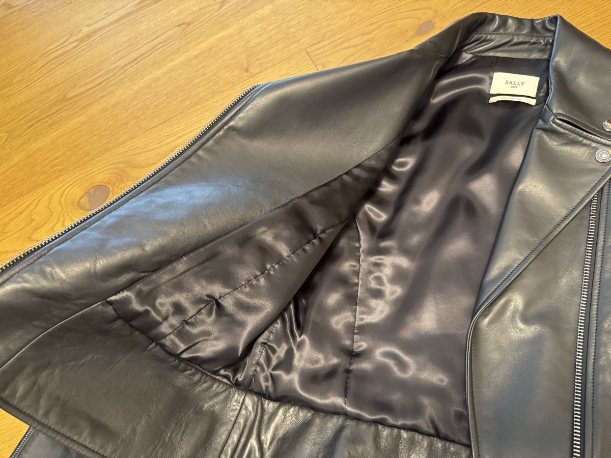Bally Giacche: Schwarze Lederjacke von Bally NEU! – Nuovo (secondo la descrizione) da Wallisellen venduto da ShoppingQueen9 3