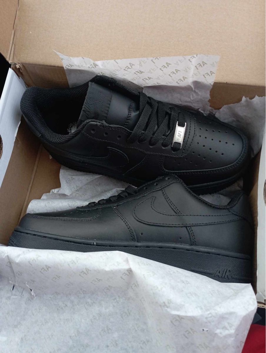 Nike Herrenschuhe: Airforce 1 Black – Neu und originalverpackt aus Zuchwil von cam_zm5d 2