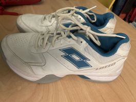 Neuwertige Lotto Tennisschuhe Grösse 37