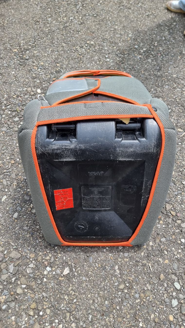 Auto-Kindersitze: Bequemer, sehr leichter Kindersitz, Orange/Grau – Gebraucht aus Zürich von M_s 1