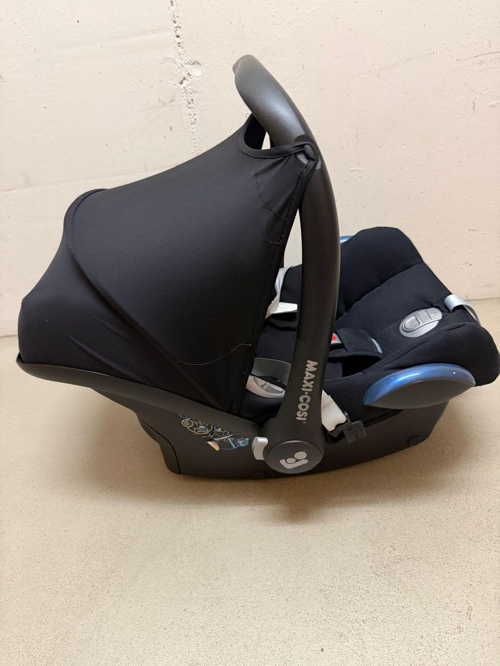 Maxi-Cosi Seggiolini per auto: Maxicosi + Isofix – Usato da Diessenhofen venduto da Carolinna 3
