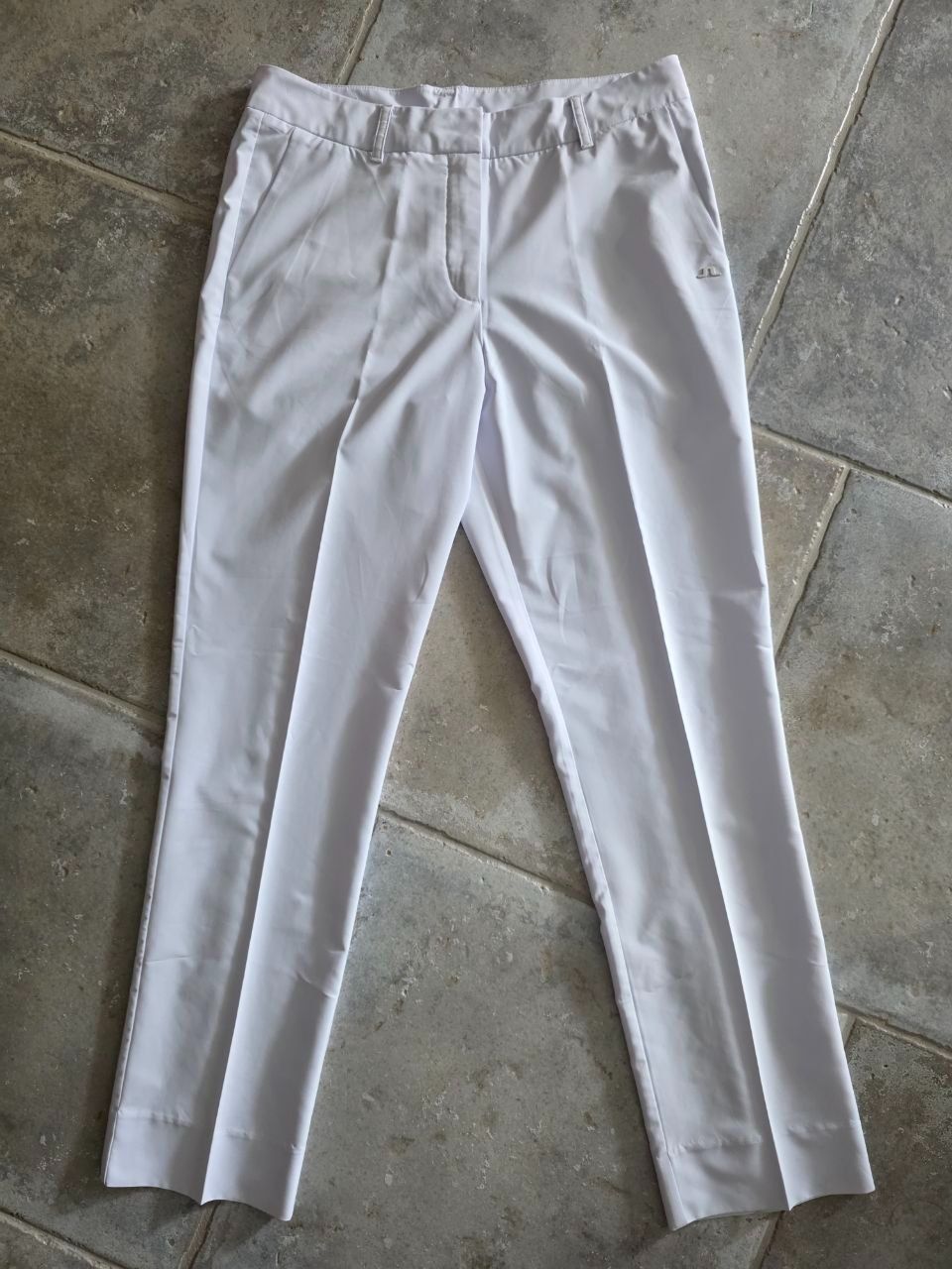 Lindeberg Pantaloni: J. Lindeberg Golf Hosen Gr. 28 – Usato da Maur venduto da Edsch