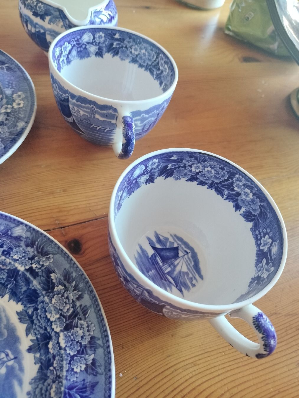 Services de table: Kaffee Service, Ferrara , Wedgwood – D'occasion à Schwanden Sigrisw par len_9yqg 1