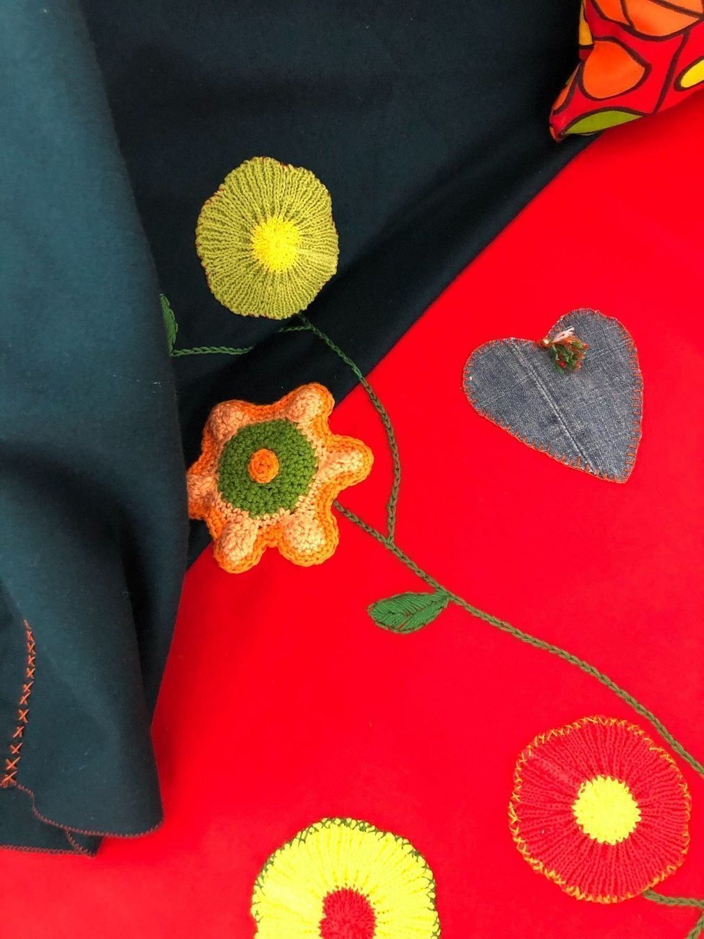 Coperte: Retro Decke und Kissen – Usato da Triesen venduto da boston7 5