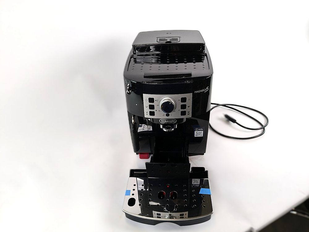 De'Longhi Macchine per caffè & Macchine per espresso: DE LONGHI Magnifica S (Schwarz) – Usato da Dintikon venduto da Restwert_Dintikon 3