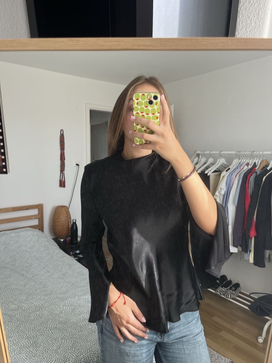 Zara Camicette: Zara satin blouse – Usato da Vezia venduto da chi_byp8 4
