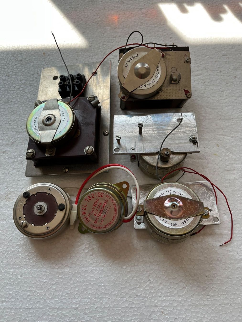 Moteurs: Kleinmotoren 220V – D'occasion à Küblis par hypofacto 6