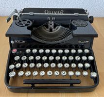 Antike Schreibmaschine OLIVER „84784“