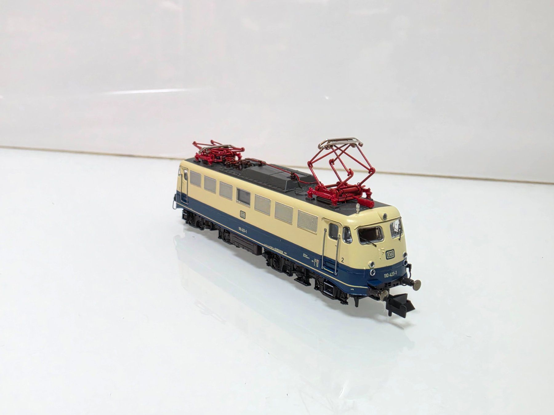 Fleischmann Modellini di ferrovie: Fleischmann DB BR110 DCC Sound 733877 – Nuovo e nell'imballaggio originale da Neuenhof venduto da ludovicco 2