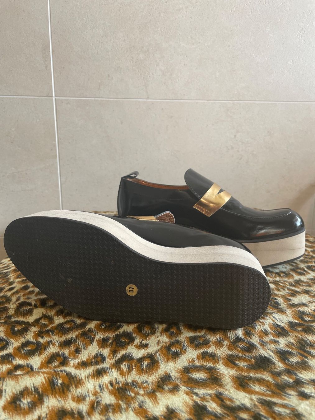 Scarpe da donna: Chaussures noires Alexander Smith – Usato da Viganello venduto da Serasia 1