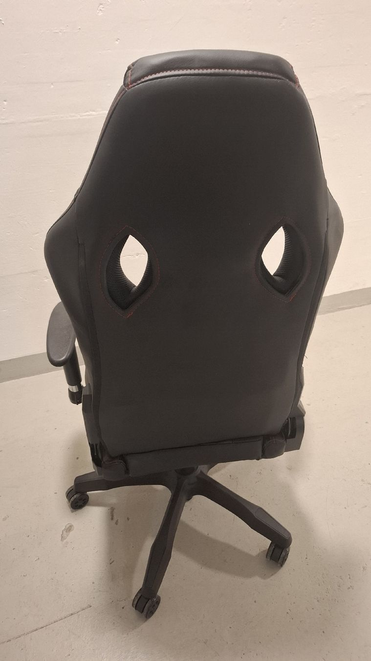 Stühle: Gaming chair – Gebraucht aus Basel von G30rg3 2