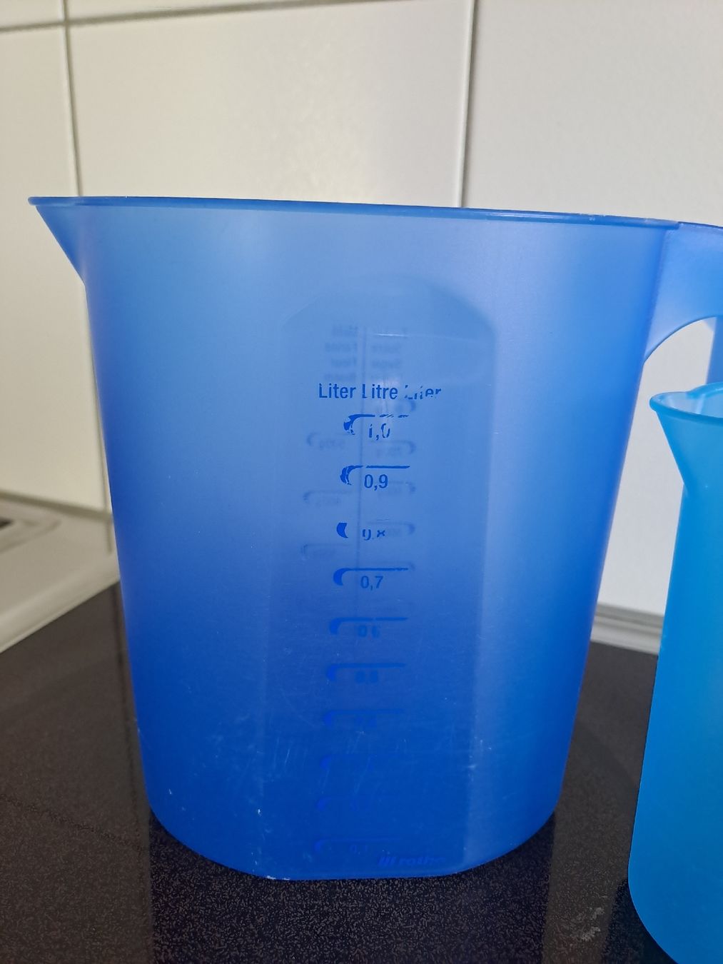 Rotho Küchengeräte: Messbecher Set 2 Stk. blau rotho – Gebraucht aus Rickenbach LU von bishiida 2